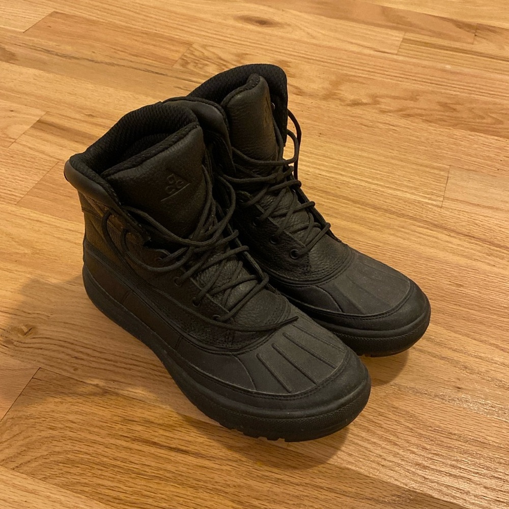 Nike ACG boots